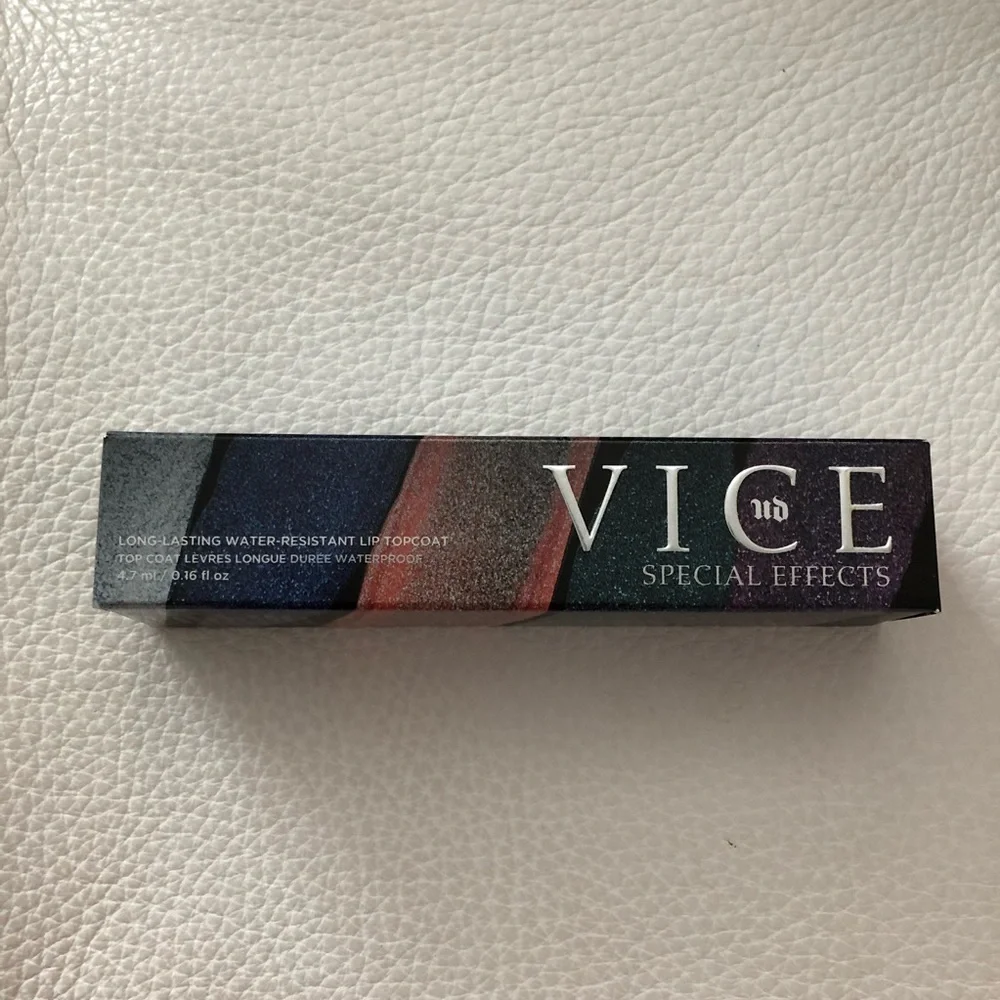 Urban Decay Special Effect Lip Topcoat in Seether